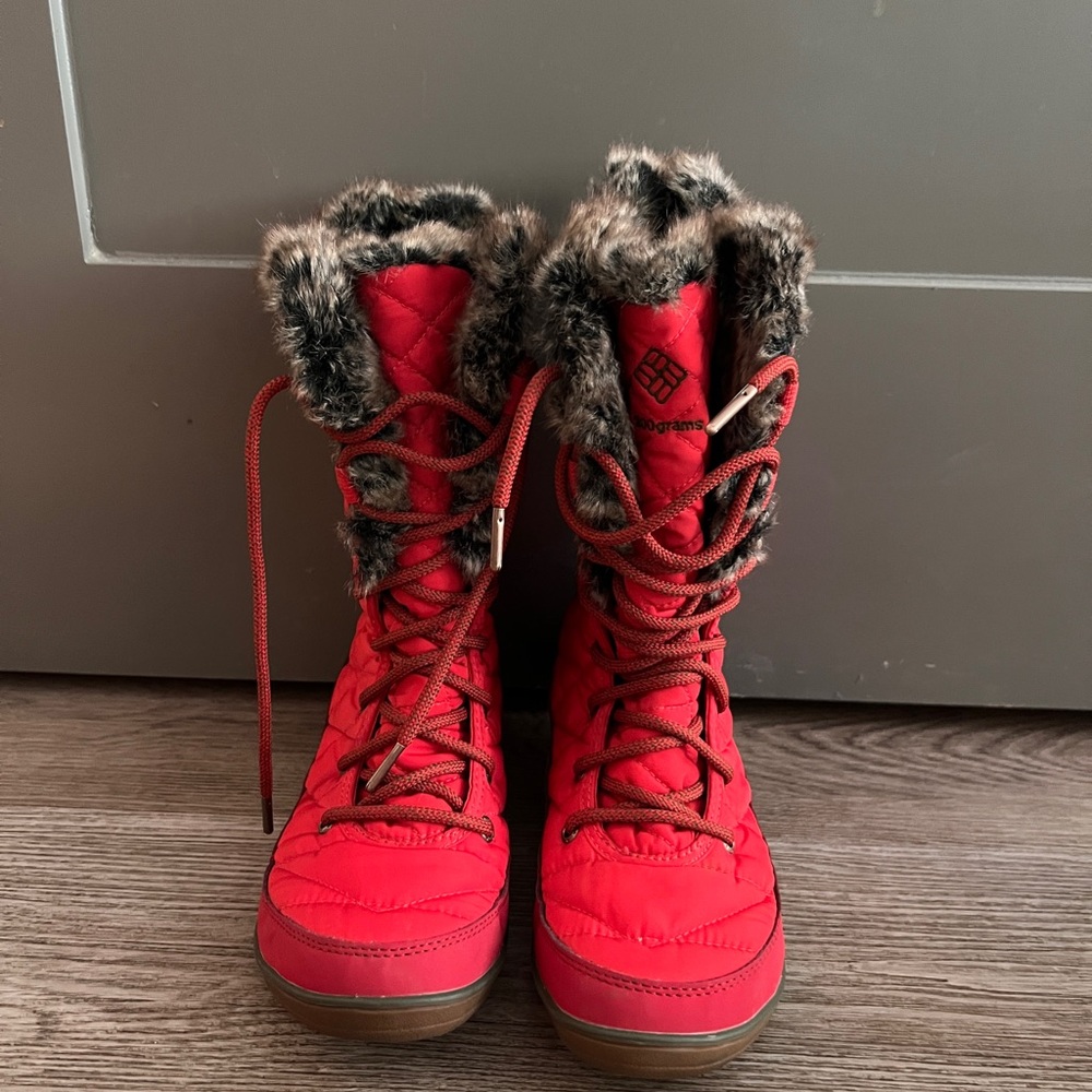 Columbia Red Minx Mid Lined Waterproof Lace Up Winter Boots  | Size 7.5